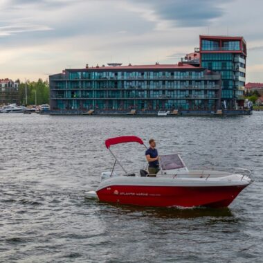 Kurs motorowodny Mikołajki